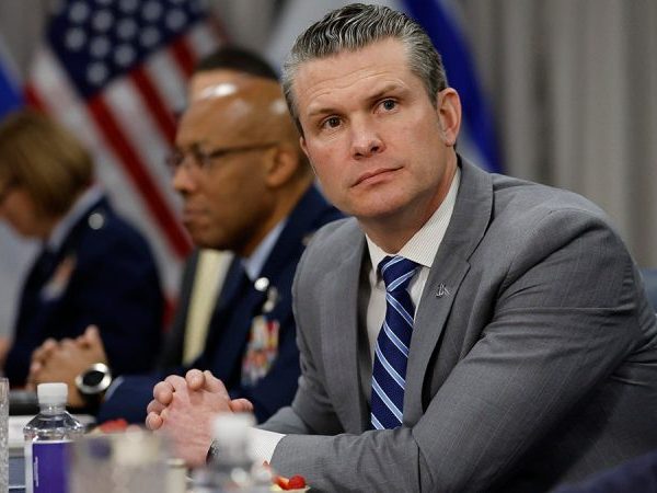 pete-hegseth-800x450-rhAWYj.jpg
